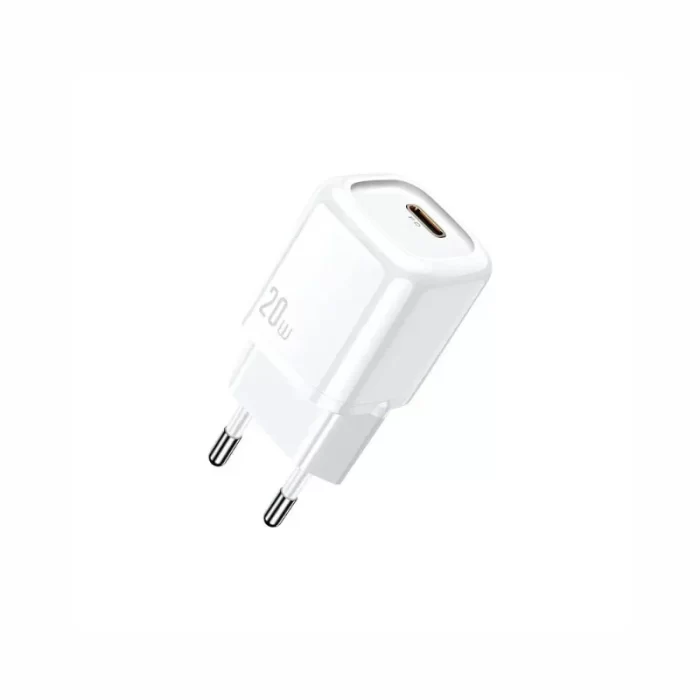 Mcdodo CH-8290 portable 20W charger compact size in hand