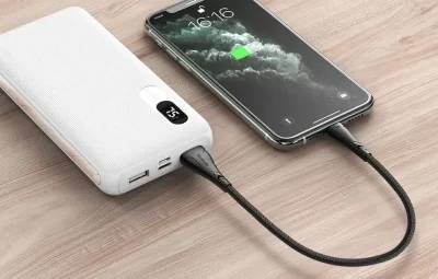 كابل Lightning Mcdodo CA-7440 بطول 20 سم مع بنك طاقة للشحن أثناء السفر