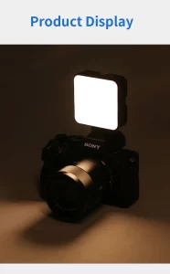 استخدام ضوء الفيديو Jmary FM-59R المثبت على كاميرا احترافية مثل Sony للتصوير اليدوي.