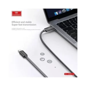 لقطة مقربة لموصل Earldom EC-188C-L Type-C إلى Lightning ذي الأطراف