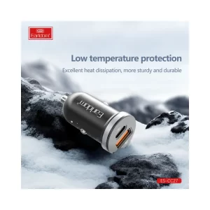 Earldom ES-CC27 30W charger with phone connected via USB-C