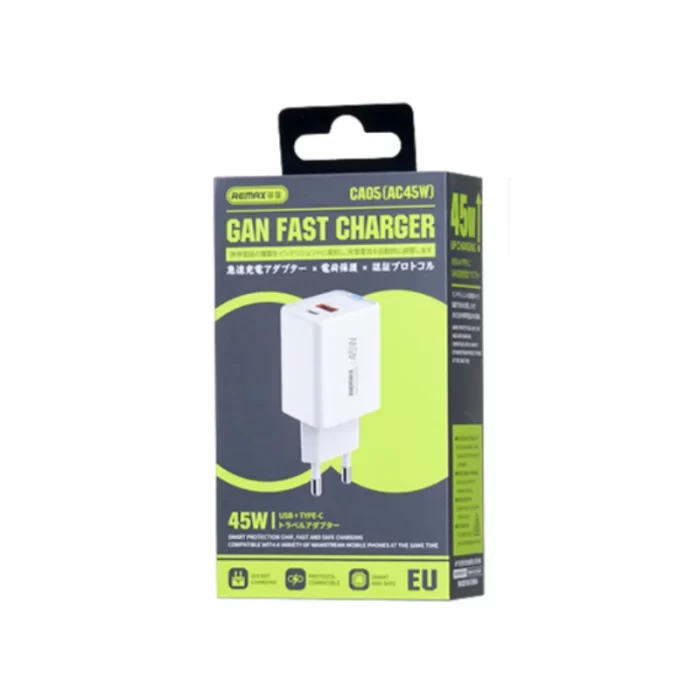 Remax CA05 dual charging with USB-A and Type-C powering two devices